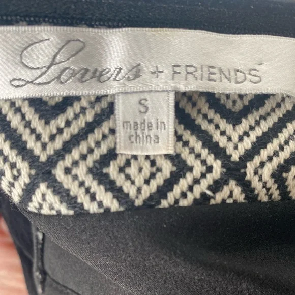 Lovers + Friends Black and White Chevron Design - Picture 7 of 10